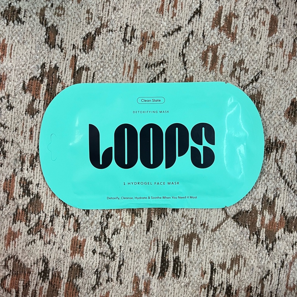 LOOPS Clean Slate Detoxifying Hydrogel Face Mask